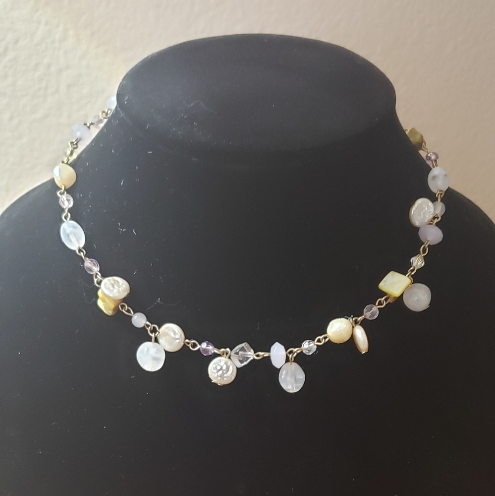 Short necklace